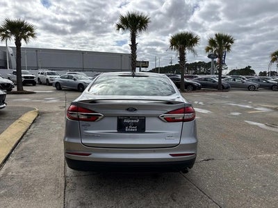 2020 Ford Fusion SE