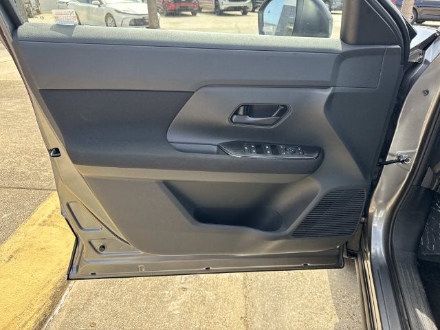 2027 Nissan Kicks S