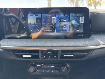 2027 Nissan Kicks Base
