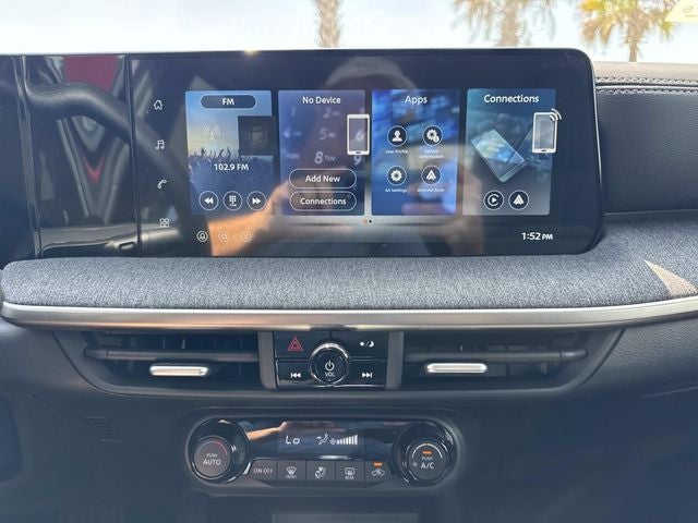 2027 Nissan Kicks Base
