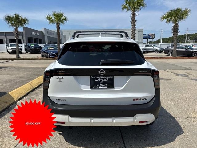 2025 Nissan Kicks SR