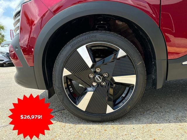 2025 Nissan Kicks SR