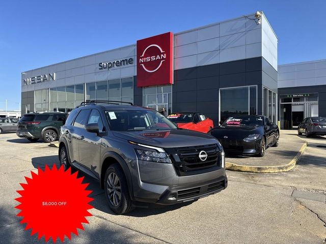 2025 Nissan Pathfinder SV