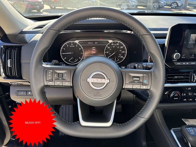 2025 Nissan Pathfinder SV