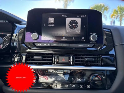 2025 Nissan Pathfinder SV