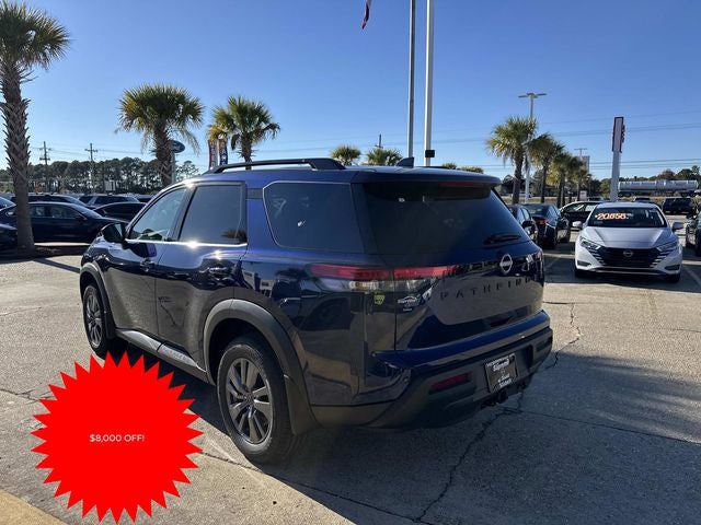 2025 Nissan Pathfinder SV