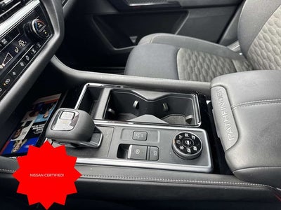 2025 Nissan Pathfinder SV