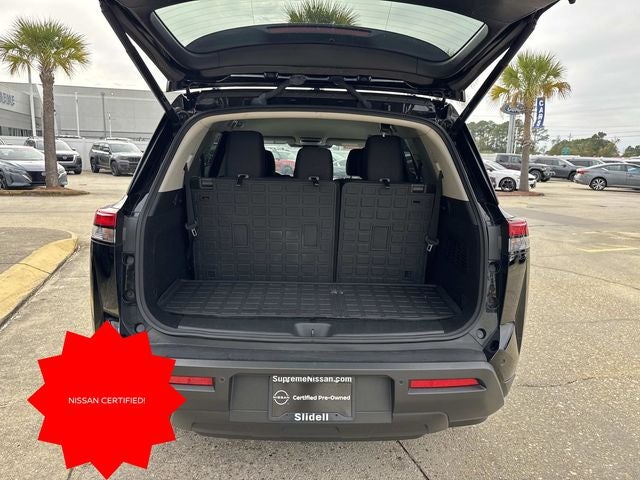 2025 Nissan Pathfinder SV