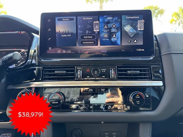 2026 Nissan Pathfinder SV