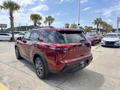 2026 Nissan Pathfinder SV