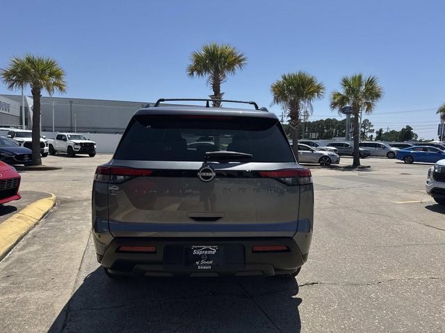 2026 Nissan Pathfinder SV