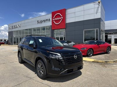 2026 Nissan Pathfinder SV