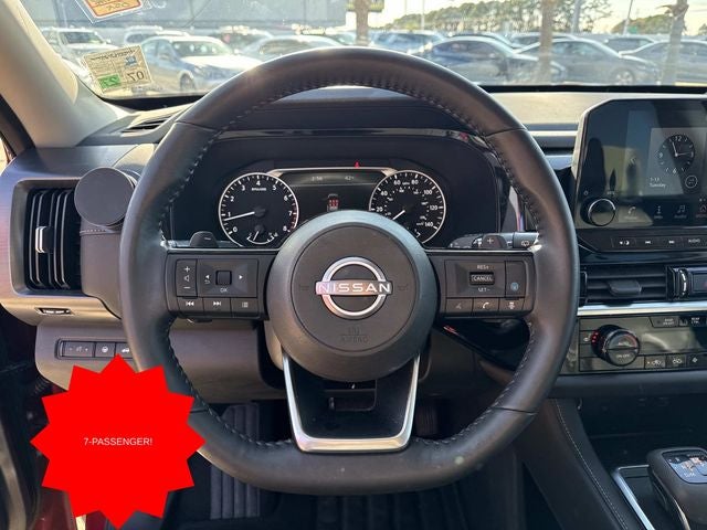 2023 Nissan Pathfinder SL