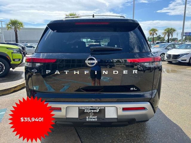 2025 Nissan Pathfinder SL