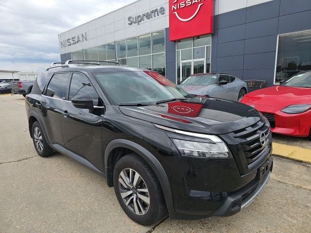 2024 Nissan Pathfinder SL