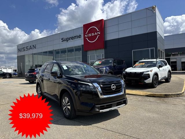 2025 Nissan Pathfinder SL