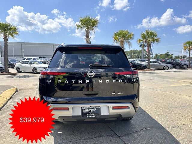 2025 Nissan Pathfinder SL