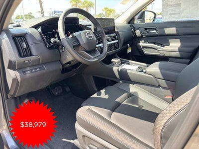 2026 Nissan Pathfinder SL