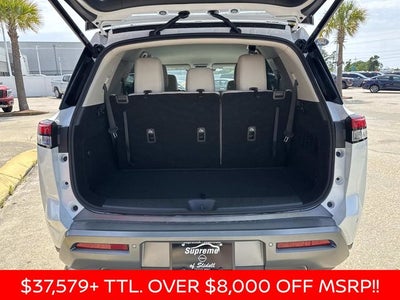 2026 Nissan Pathfinder SL
