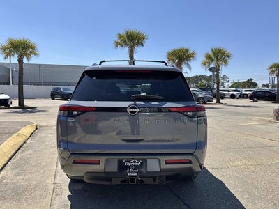 2026 Nissan Pathfinder Platinum