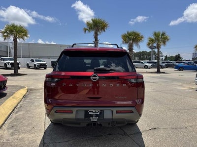 2026 Nissan Pathfinder Platinum