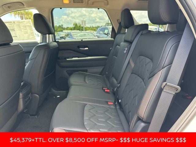 2026 Nissan Pathfinder Platinum