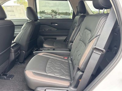 2026 Nissan Pathfinder Platinum
