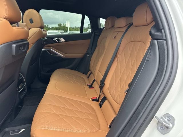 2023 BMW X6 xDrive40i