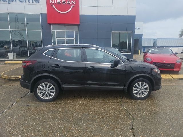 2022 Nissan Rogue Sport SV