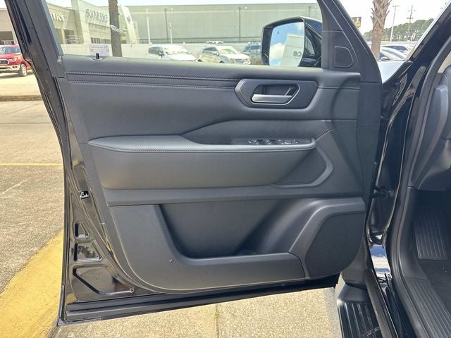 2026 Nissan Armada SV