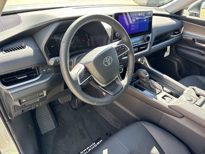 2026 Toyota Grand Highlander Hybrid Hybrid XLE