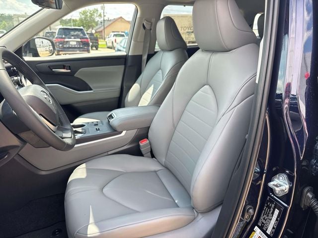 2026 Toyota Highlander Hybrid Hybrid XLE