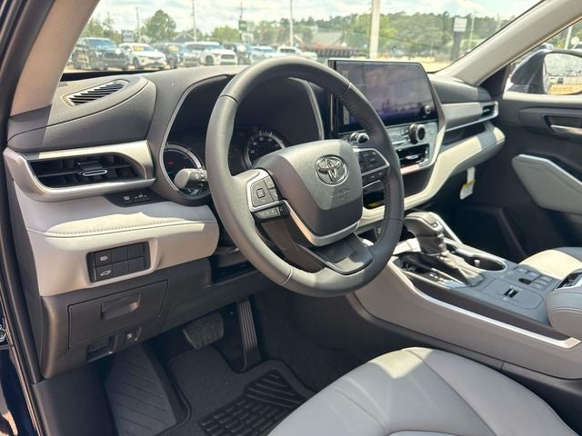 2026 Toyota Highlander Hybrid Hybrid XLE