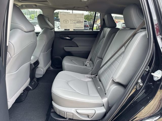 2026 Toyota Highlander Hybrid Hybrid XLE