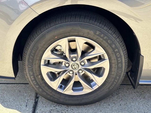 2026 Toyota Sienna LE 8 Passenger
