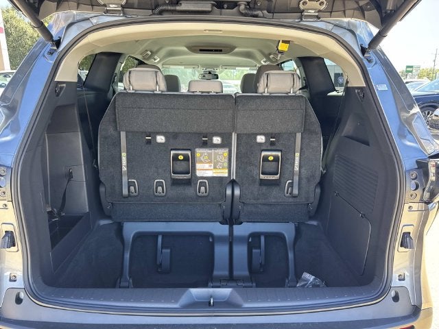 2026 Toyota Sienna LE 8 Passenger