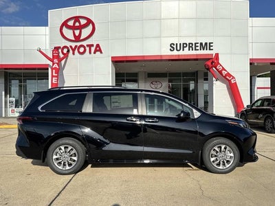 2026 Toyota Sienna XLE