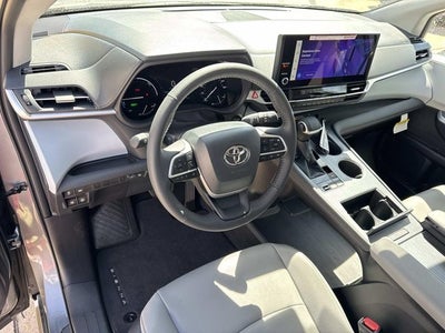 2026 Toyota Sienna XLE