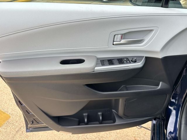 2026 Toyota Sienna XLE 8 Passenger