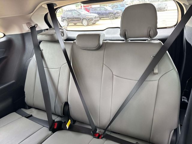 2026 Toyota Sienna XLE 8 Passenger