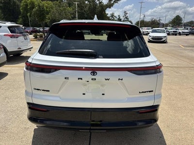 2026 Toyota Toyota Crown Signia Limited