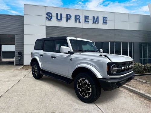 2026 Ford Bronco Outer Banks