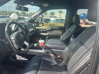 2022 Ford F-350SD Lariat
