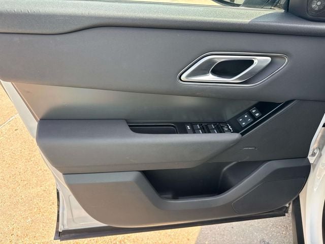 2025 Land Rover Range Rover Velar Dynamic SE