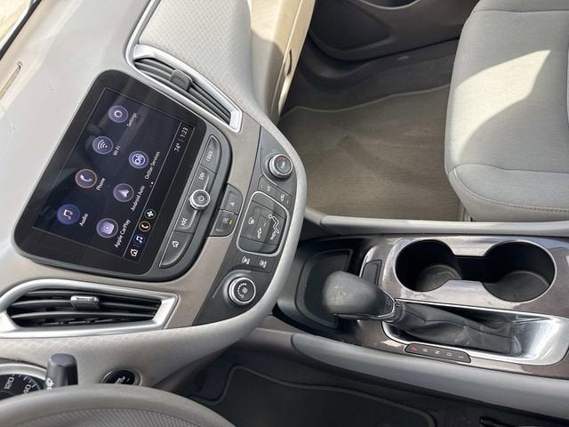 2022 Chevrolet Malibu LS