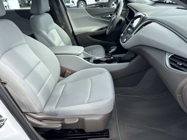 2022 Chevrolet Malibu LS