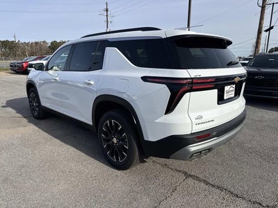 2026 Chevrolet Traverse FWD LT