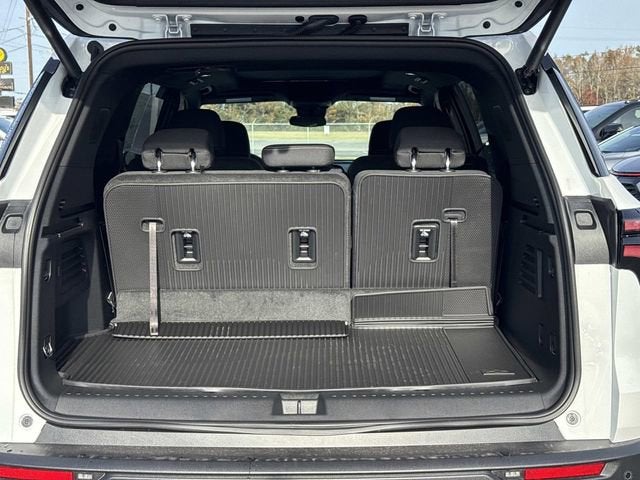 2026 Chevrolet Traverse FWD LT