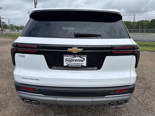 2026 Chevrolet Traverse FWD LT