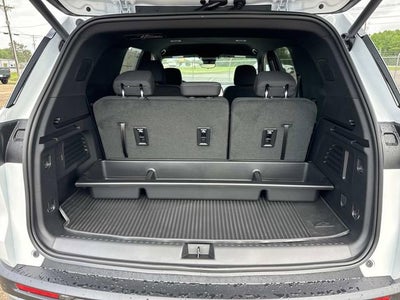 2026 Chevrolet Traverse FWD LT